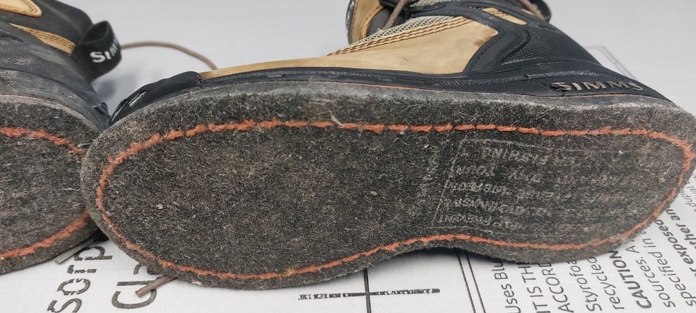 Simms guide boots felt sole with waders