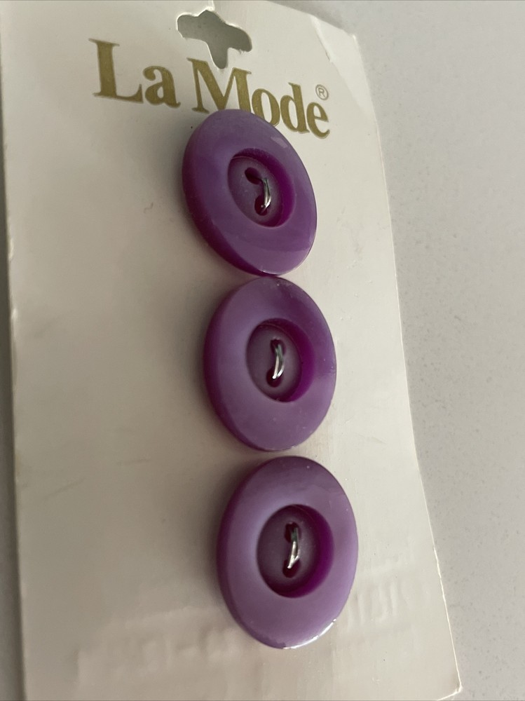 Vintage La Mode Purple Oval Buttons Sewing