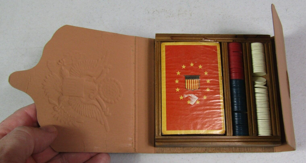 WWII US ARMY Traveling Miniature Poker Card Game Playing Set
