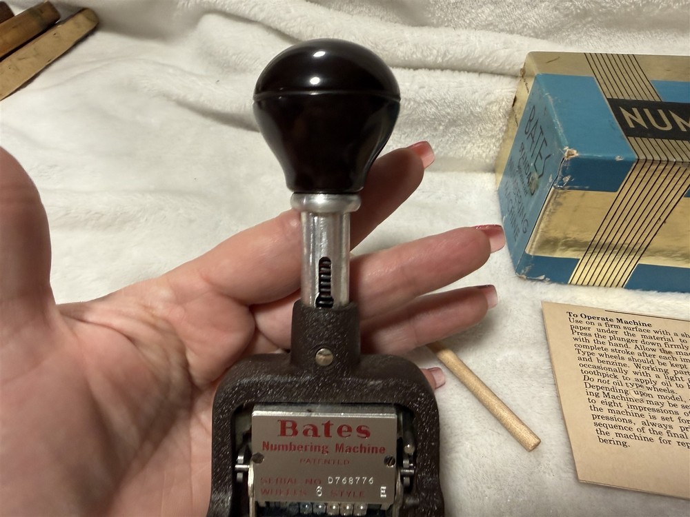 BATES STANDARD MULTIPLE MOVEMENT NUMBERING MACHINE STAMP 6 WHEEL STYLE E W/ BOX