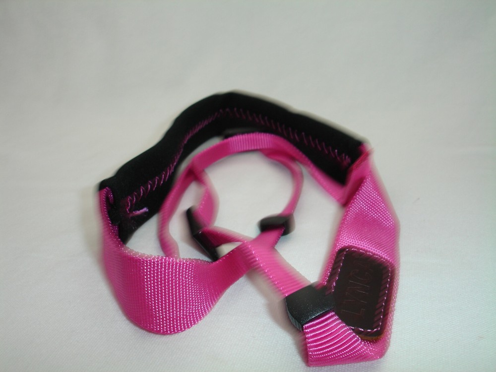 LYNCA Camera neck strap, Pink / Black