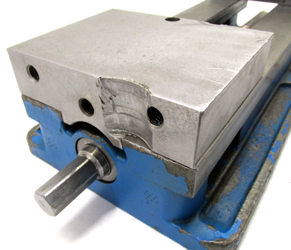 KURT ANGLOCK 6" MILLING MACHINE VISE - #D688