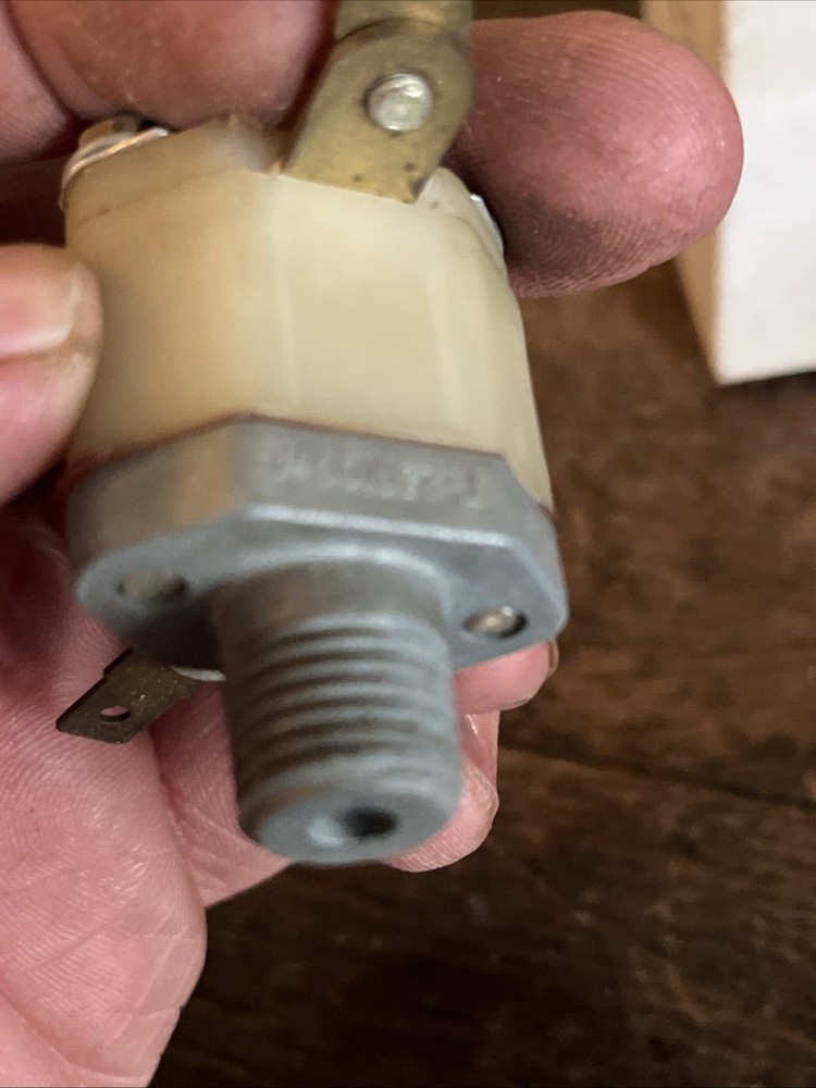 NOS Bendix 276599 Pressure Indicator