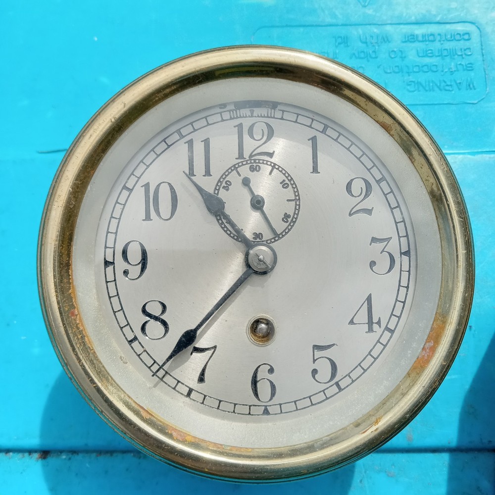 CHELSEA CLOCK 49098.