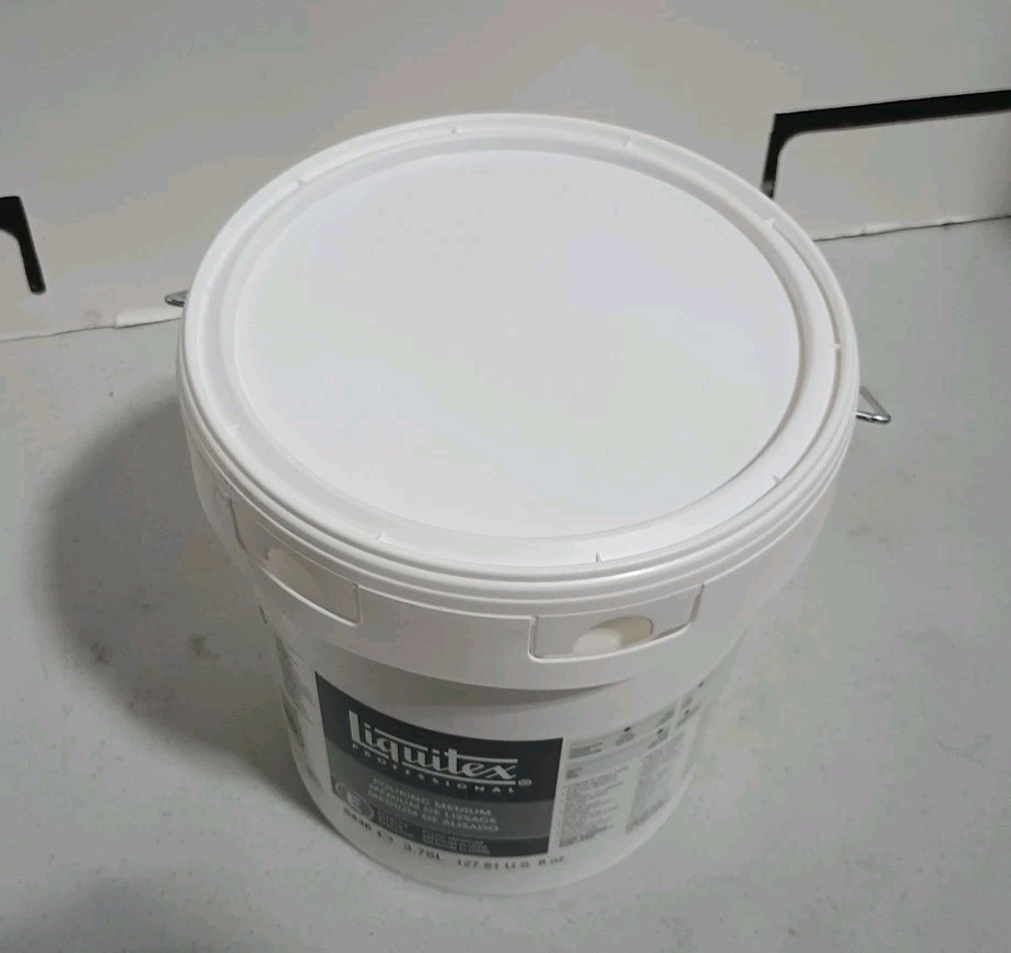 Liquitex Professional Acrylic Gloss Pouring Medium 1-Gallon 127.81 fl.oz.