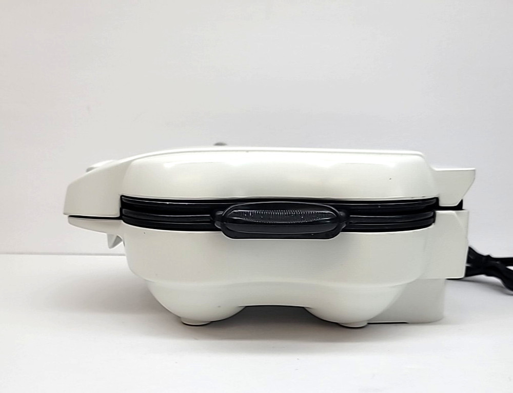 Black & Decker White The Shell Baker Electric Four Shell Meal & Dessert Maker