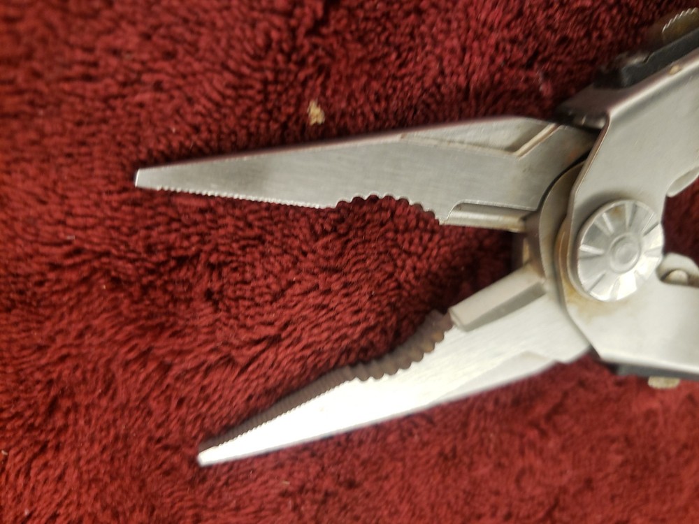 🔪🔪🔪 Gerber Diesel Multi-Tool knife pliers s