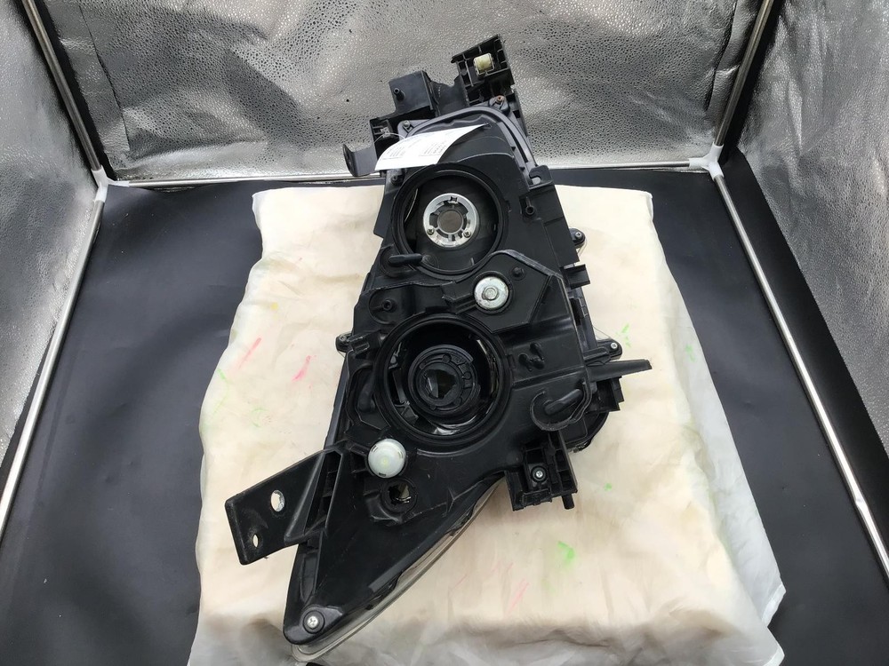 2017-2018 MAZDA 3 LEFT Headlamp halogen, LH