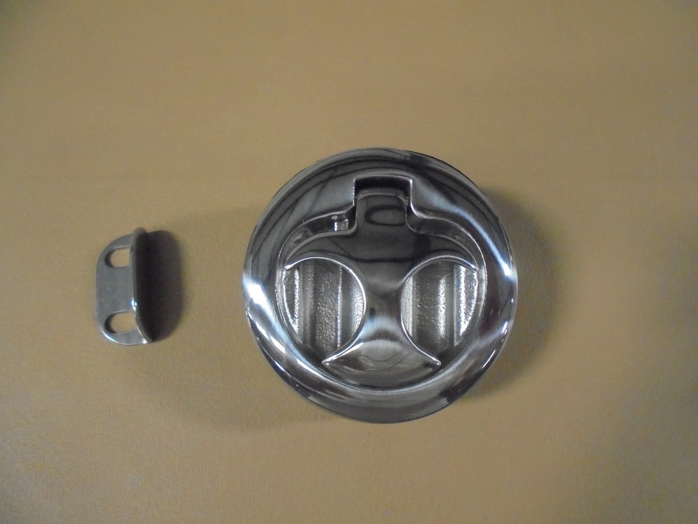 SOUTHCO FLUSH MOUNT PULL LATCH WITH BAT HANDLE, NON LOCKING, # M5-22-000-8