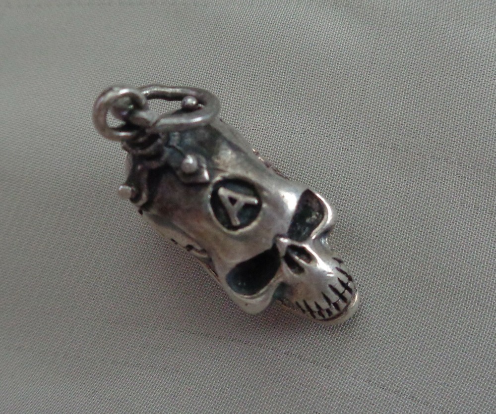 STERLING SILVER SKULL PENDANT 1" LONG