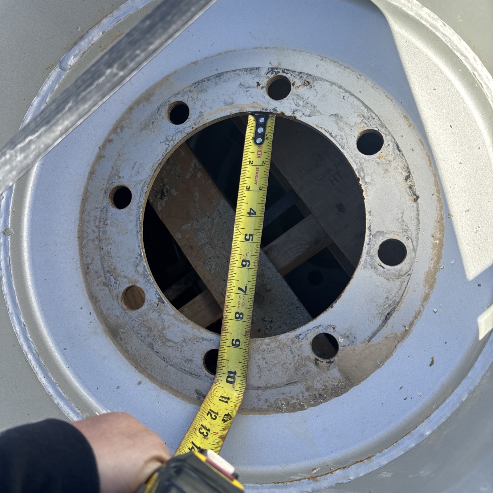 15x19.5 Boom Lift Tire Titan 12 Ply