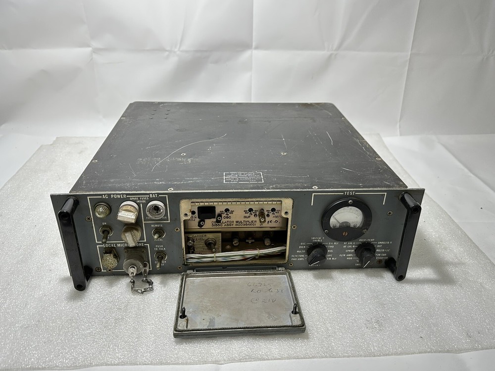 Vintage ITT Aerospace Optical Model 3201-2 - Solid State VHF Exciter - UNTESTED