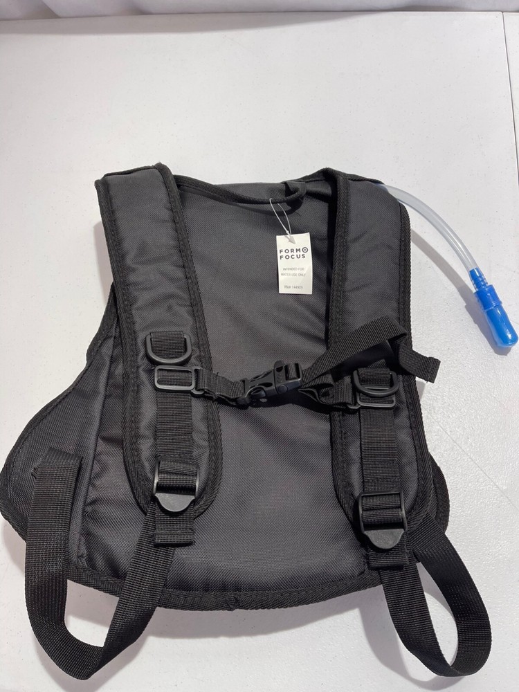 FORM FOCUS WATER HYDRATION PACK, BACKPACK WATER BLADDER BLUE BLACK NEW