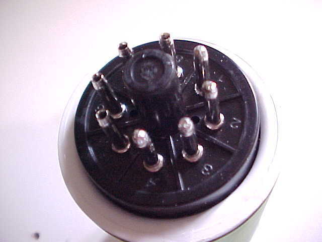 Finished Long Wave/AM Broadcast Band Octal Plug-in Coil (approx. 600 uh)