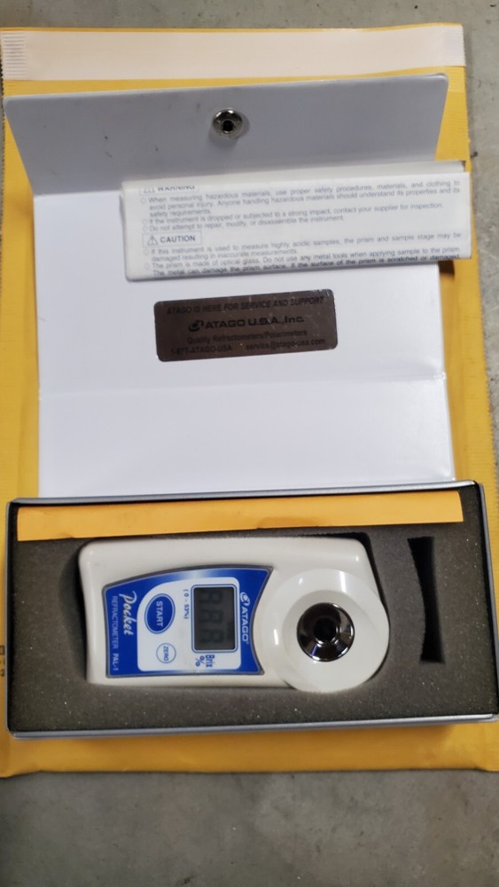 ATAGO PAL-1 Brix Refractometer Saccharimeter Used Nice Condition