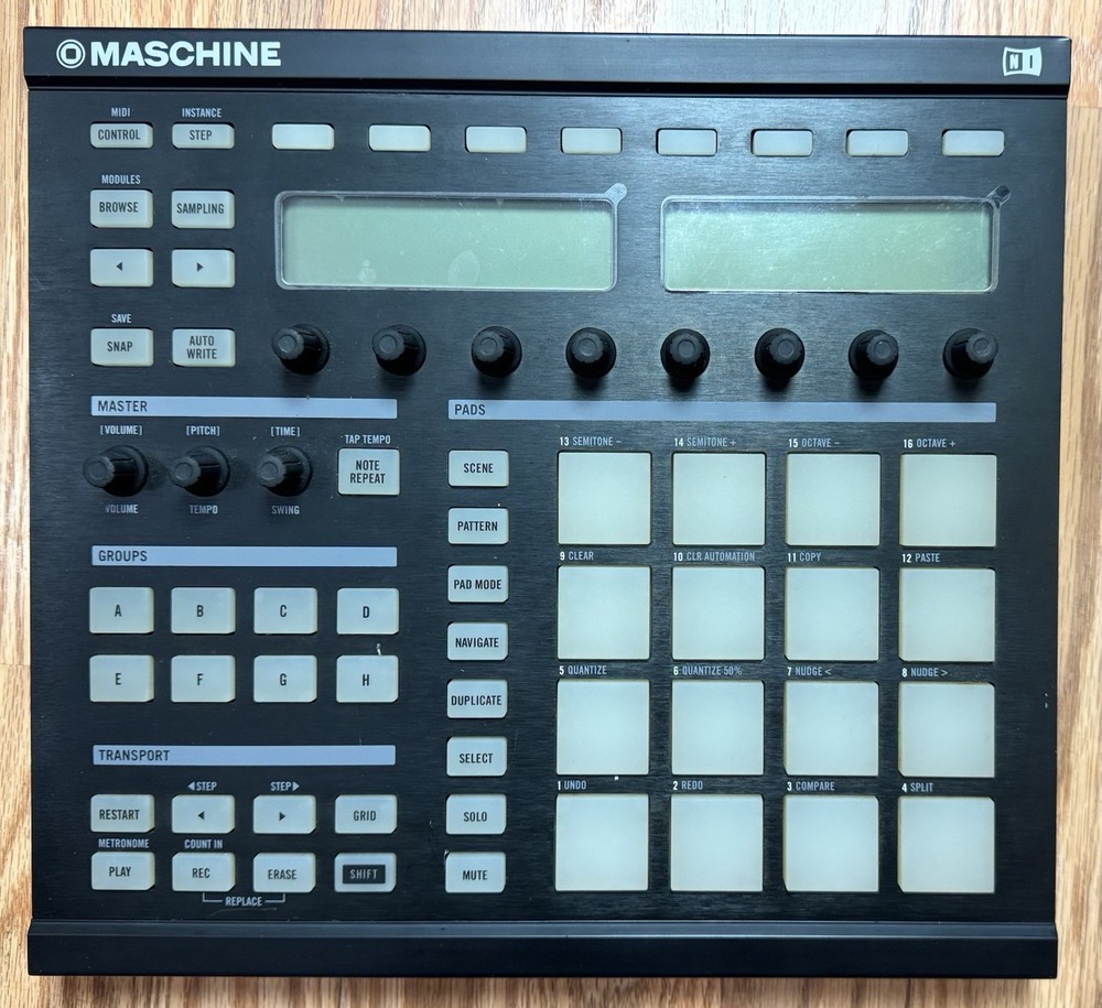Native Instruments Maschine MK1 Controller MIDI/USB/Audio Interface Pro Gear DJ