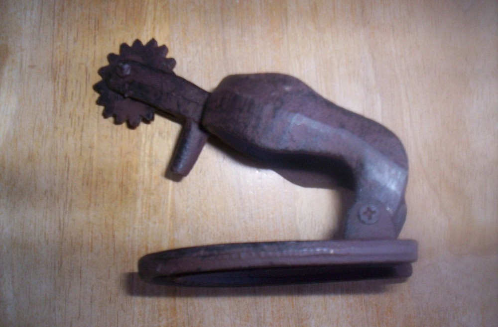 Cast Iron Spur & Horseshoe Door Knocker