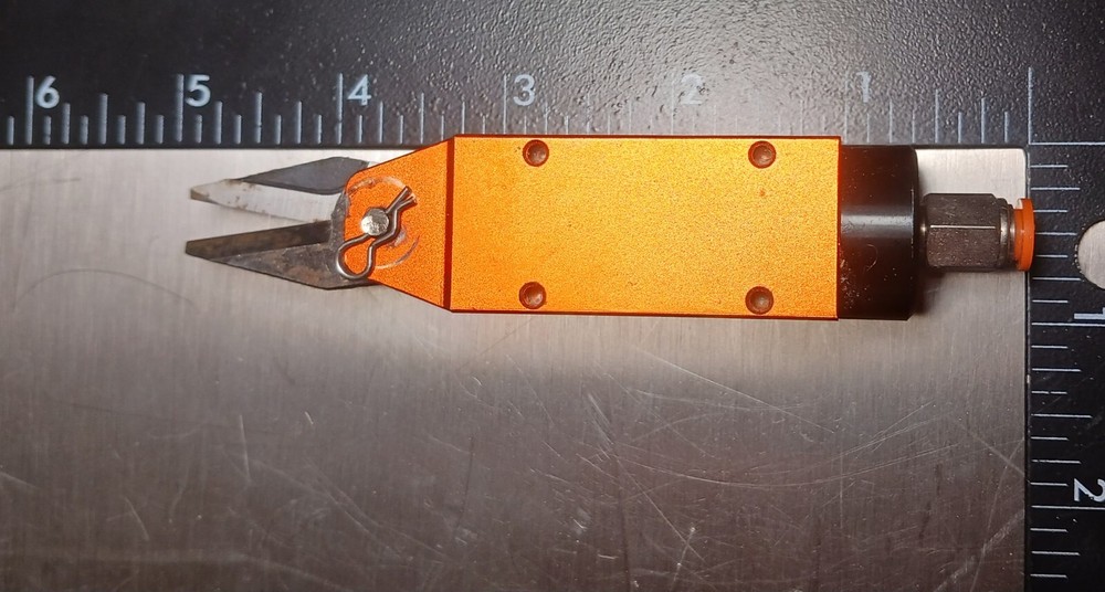 MS-3A pneumatic air nipper, Scissors