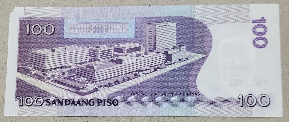 PHILIPPINES 🇵🇭 100 PISO BANKNOTE 2007 (SMALL TEAR ON UPPER RIGHT CORNER)