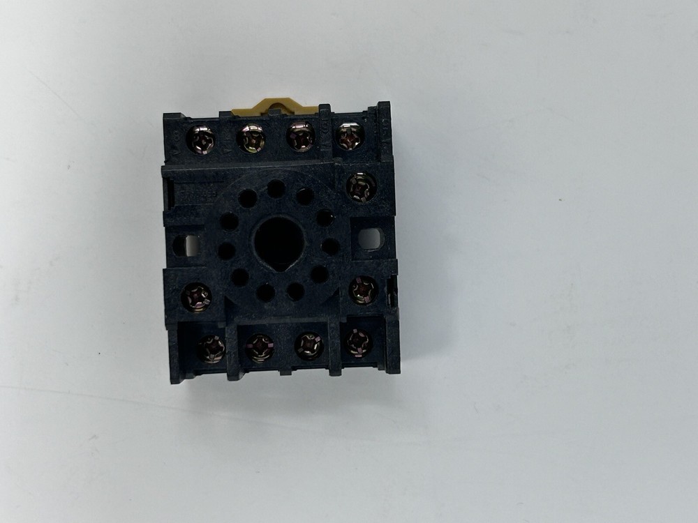 D-TEK loop detector box EMX LD-11B DIN Rail 11 Pin Mountable Socket Base