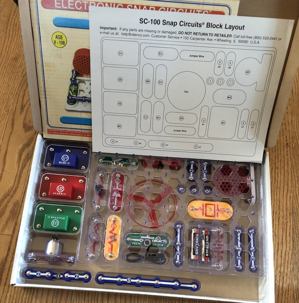 Electrical Circuit Board - 100 Projects - SNAP CIRCUIT JR. New In Opened Box