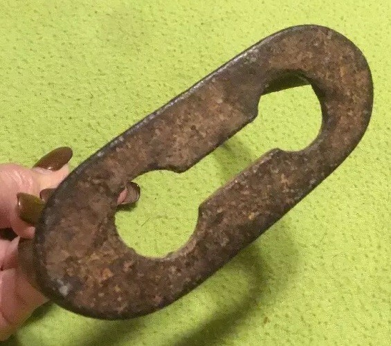 Antique / Vintage ~ Stirrup ~ Old~ Solid ~ Iron ~ Horse Riding