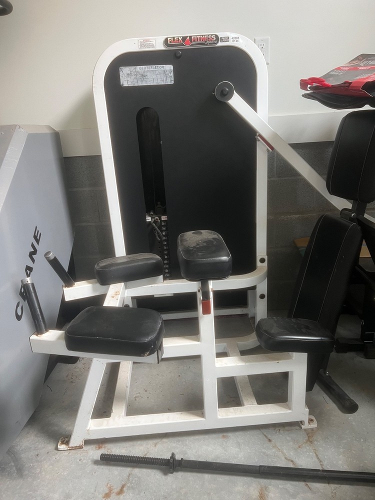 Streamline Kneeling Glute Kickback