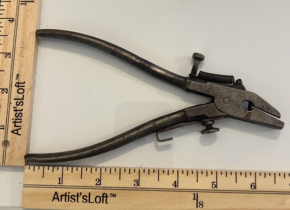 Antique Saw Tooth Setting Pliers