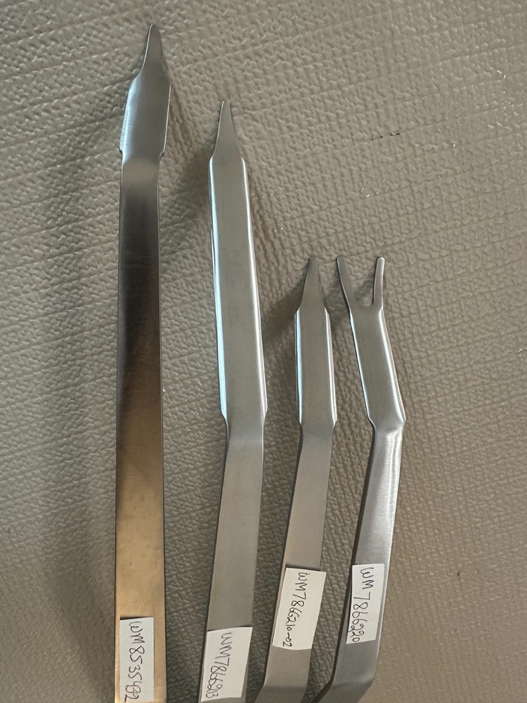 4PCS:-ORTHOPEDIC RETRACTOR (READ DESCRIPTION )