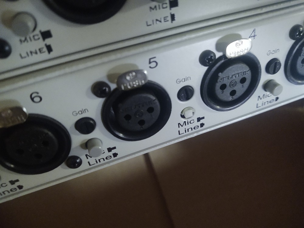 Aphex Aural Exciter Intelix VCX 8 Channel Mic preamp