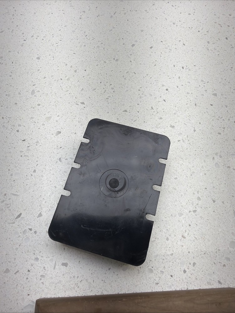 SSAC Entrelec RS4A22 Solid State 120VAC 1 Amp Time Delay Switch -