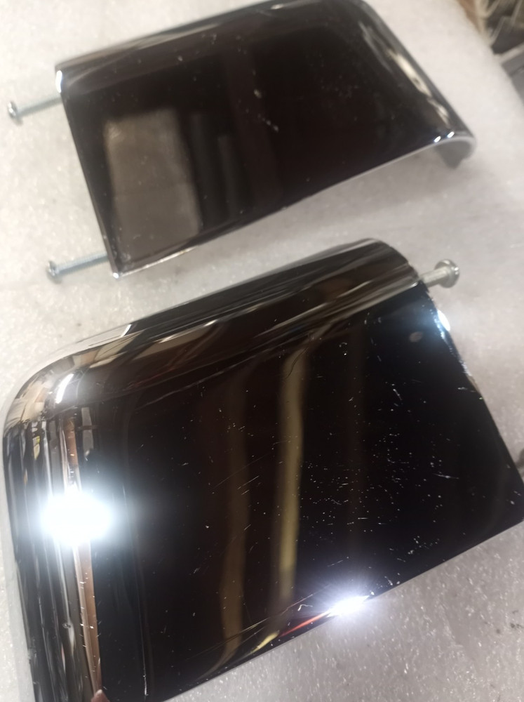 IGT S2000, S+ COIN TRAY END CAPS