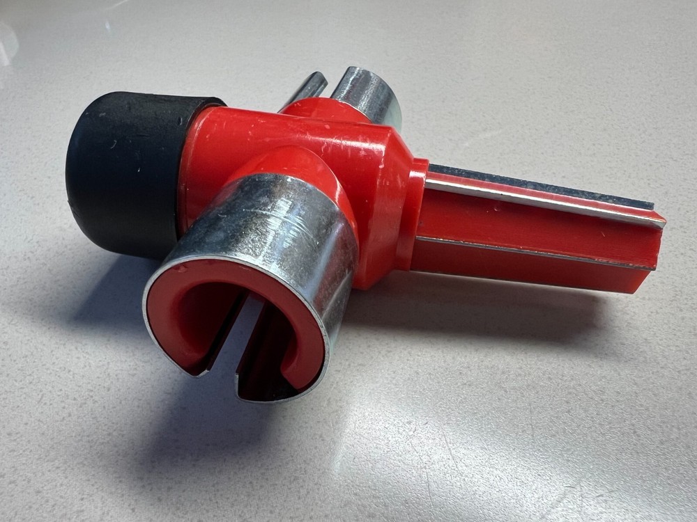 Battery Post and terminal cleaner, Plastic, Red