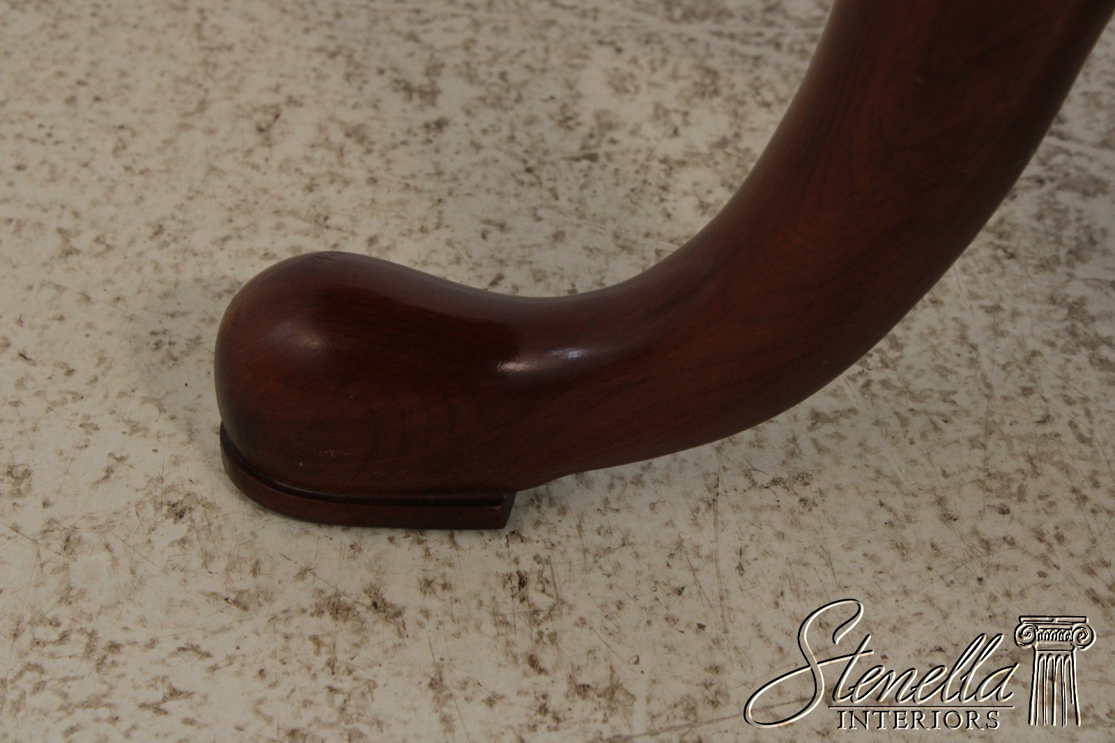 LF72273: HENKEL HARRIS Cherry Queen Anne Style Double Pedestal Dining Table