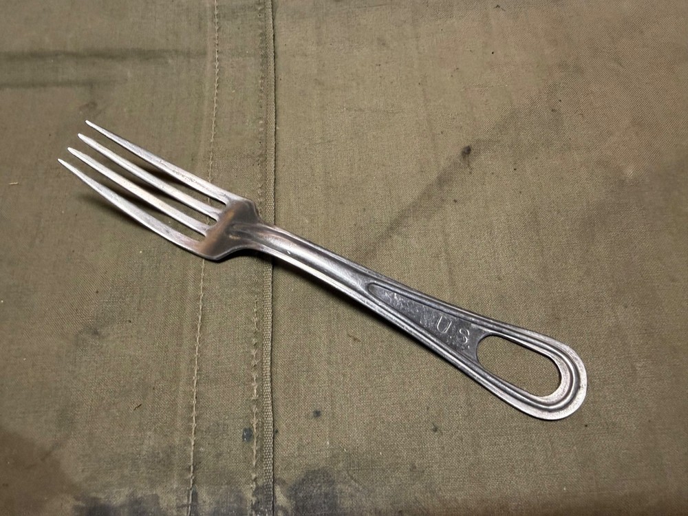 ORIGINAL WWII US ARMY MESS KIT FORK UTENSIL