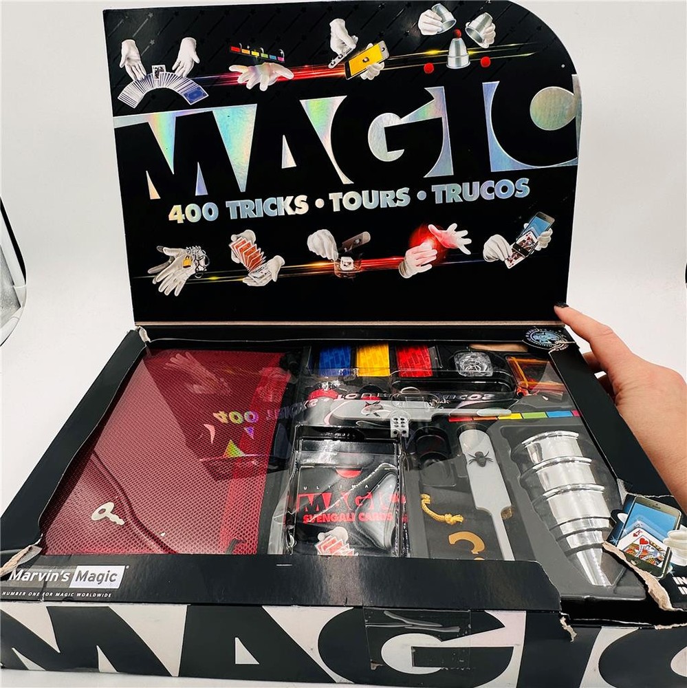 Marvin's Magic Ultimate Magic Set, 400 Tricks & Illusions NEW Box is Damaged