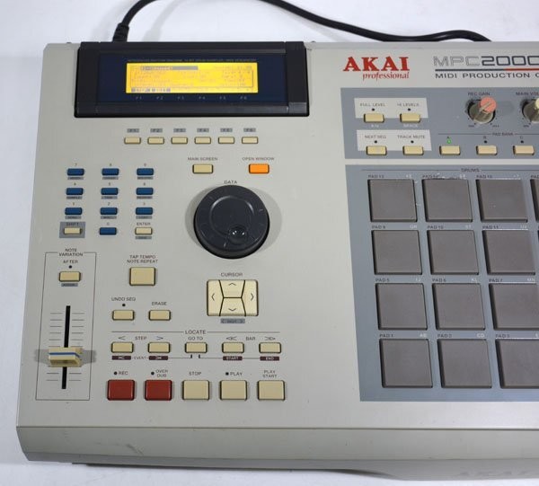 AKAI MPC2000XL Sampler Sequencer Drum Machine Tested Working Japan