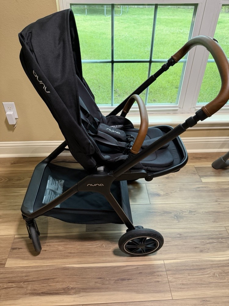 Nuna Triv next Stroller