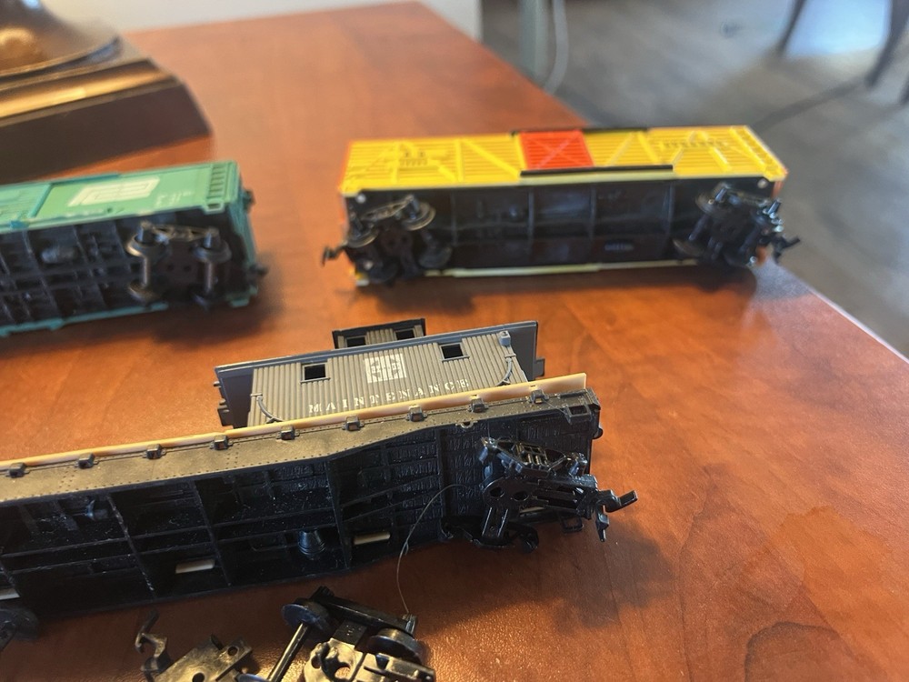 Tyco Mix Train Car Lot