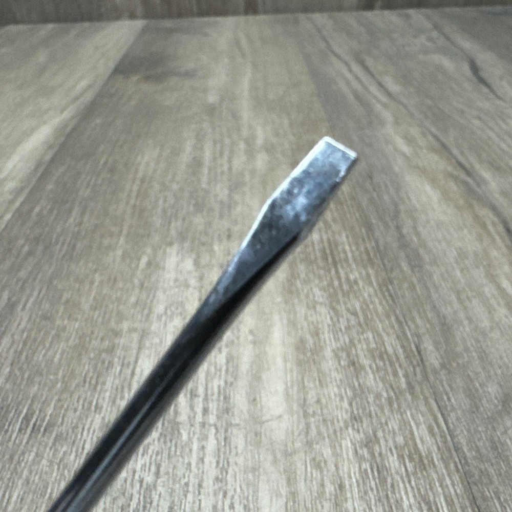 Snap On Tools Red Magnetic Tip Pocket Clip Flat Head Slotted Screwdriver