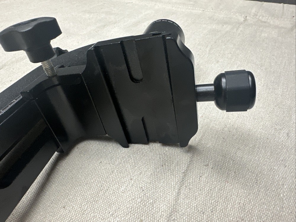 ProMaster GH-10 Gimbal Head Code 5111 for Tripod