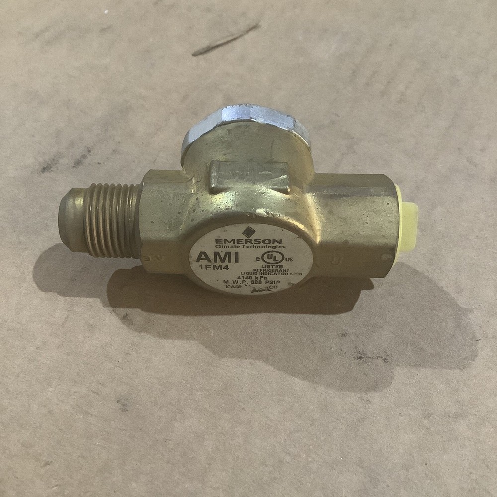 MCC Mobile Climate Controlled AC101-200 Indicator 1/2MFL x 1/2FFL SAE