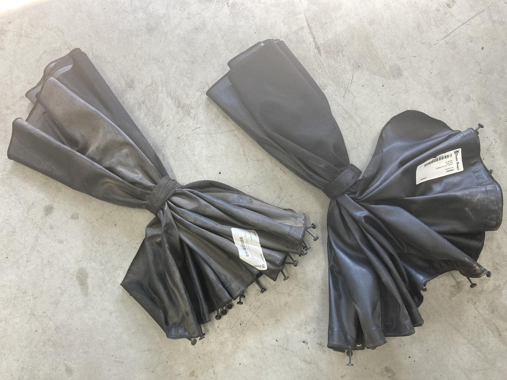 Freightliner CASCADIA BLACK WINDSHIELD PRIVACY Interior Curtain - Used