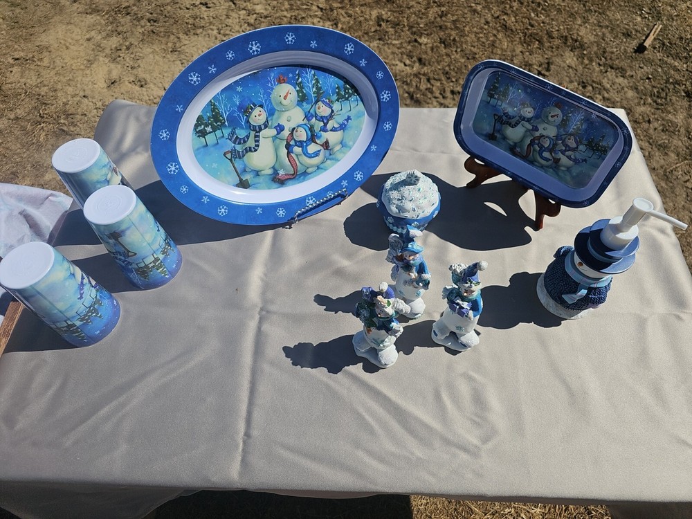 52 Piece Christmas Table Set