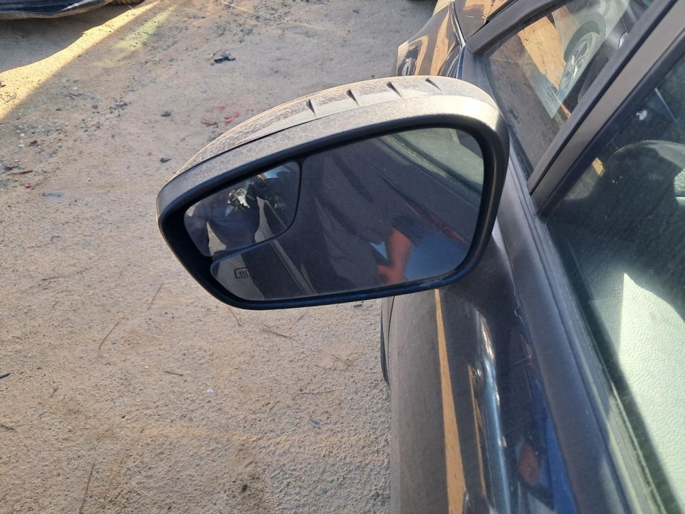 FIESTA 2013 Glove Box 4844568