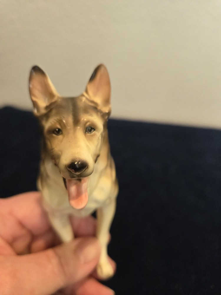 German Sheppard Figurine 5 Inch