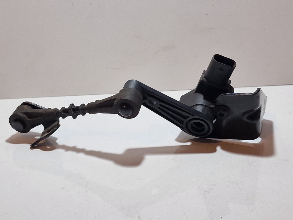 EVOQUE L551 DISCOVERY L550 E-PACE REAR RIGHT HEIGHT LEVEL SENSOR J9C3-3C097-AA