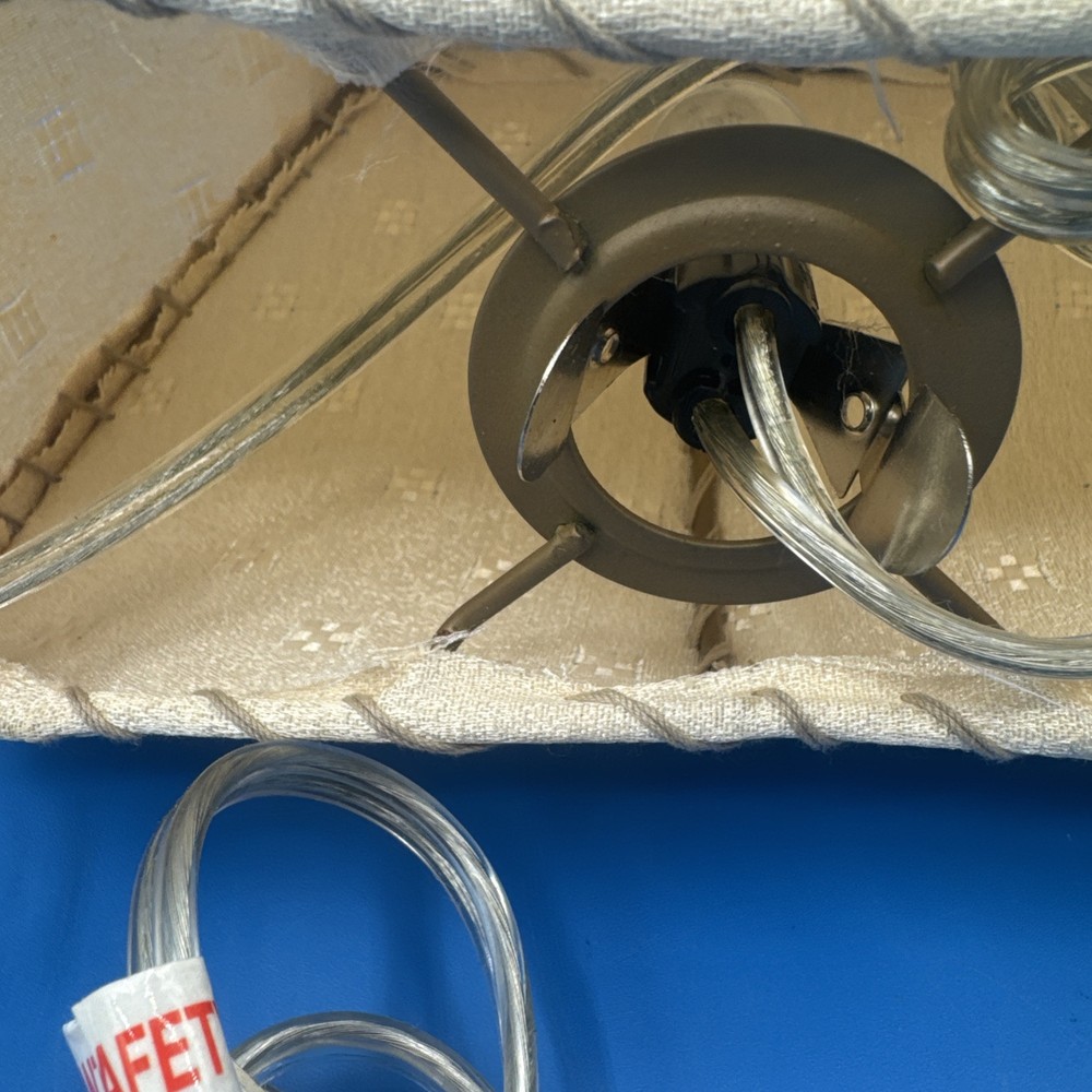 Womens Purse Shaped Table Lamp