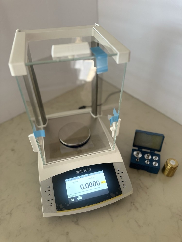Sartorius Balance Scale BCA324i-1S