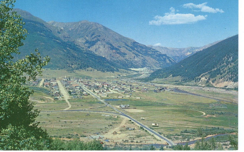APPROACHING SILVERTON, CO - PC3739